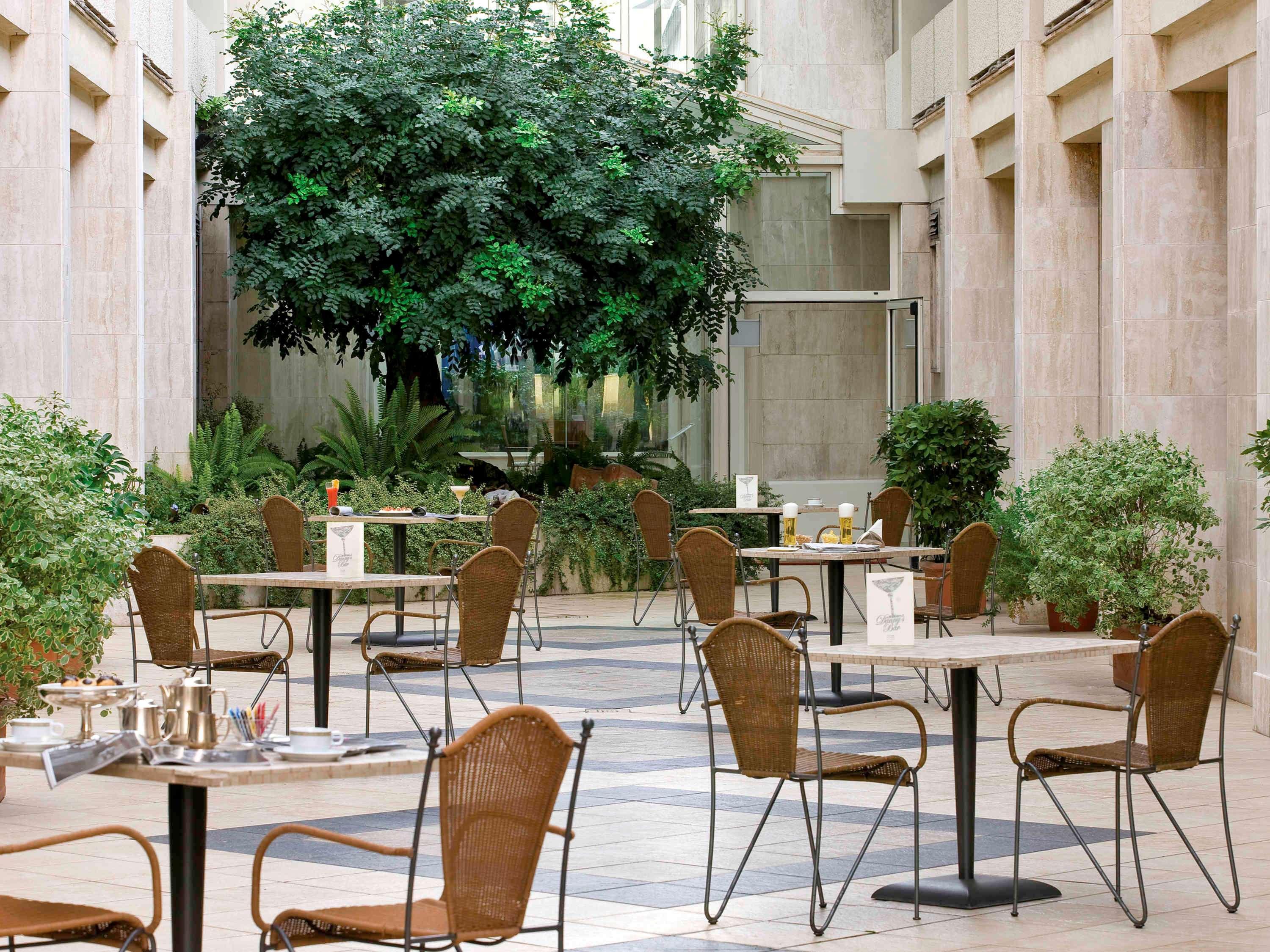 Hotel Mercure West