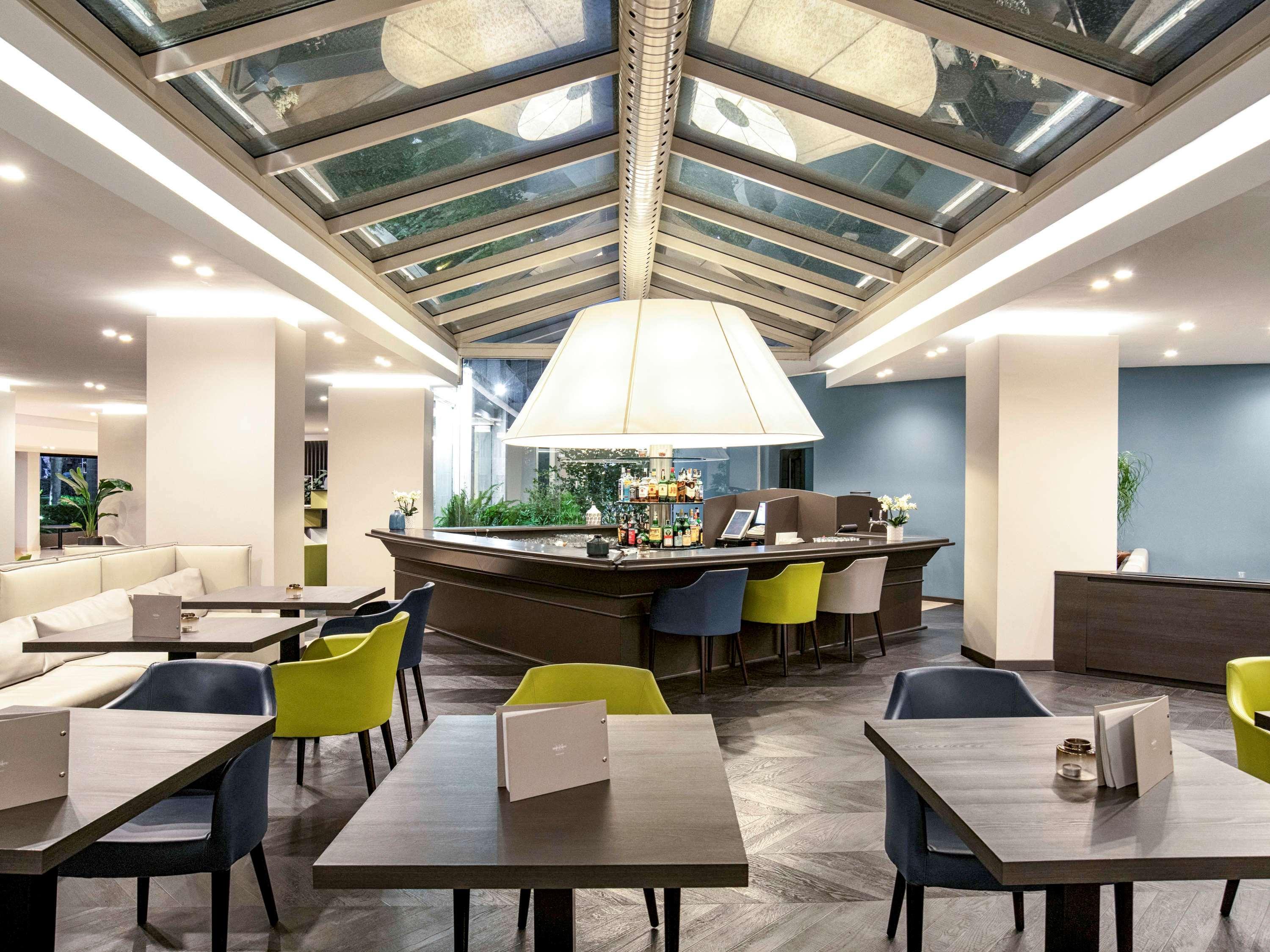 Mercure West Hotel 4*